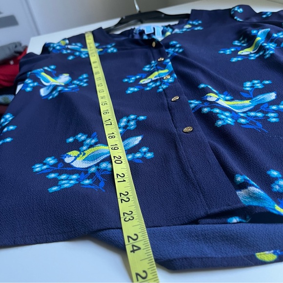 Draper James Blue Magnolia Mockingbird Bird Floral Bell Sleeve Blouse 10 - Picture 7 of 7